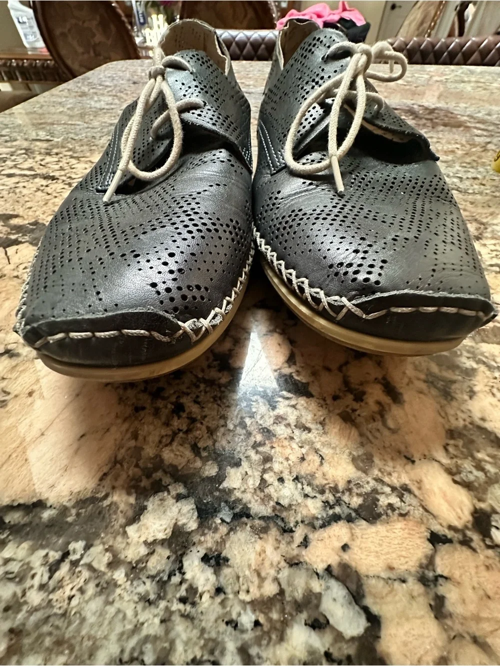 PIKOLINOS Navy Leather Perforated Lace-Up Oxfords with Cream Laces